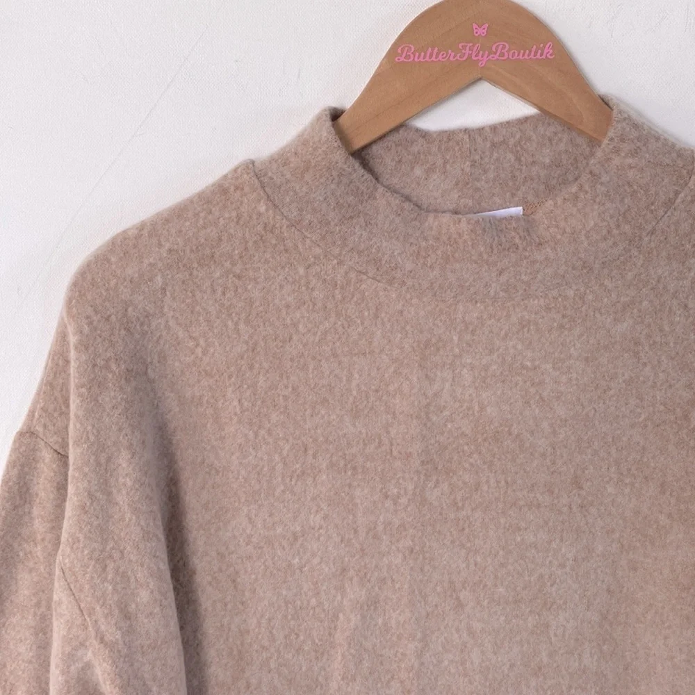 Socialite Mock Neck Soft Cloud Jersey Long Sleeve Top Camel Beige,‎ Size L, NWT